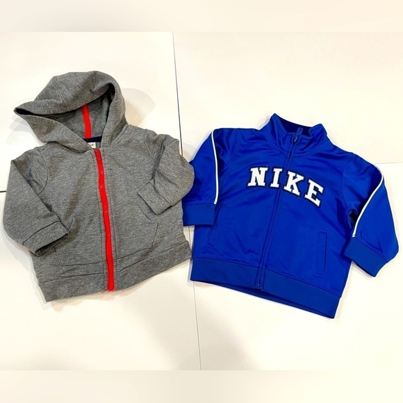 Bundle of 2 Boys Zip Up Sweatshirts Hoodies Size 6-9 Months - Picture 1 of 6